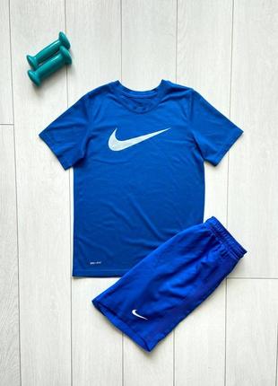 Спортивный костюм nike на мальчика шорты и футболка подростковый комплект1 фото