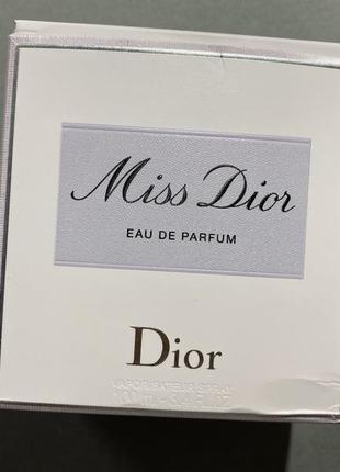 Жіночі парфуми miss dior3 фото