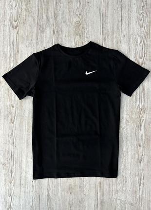 Футболка nike черная
