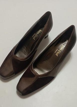 Van dal, елегантні туфлі шкіра + замш.