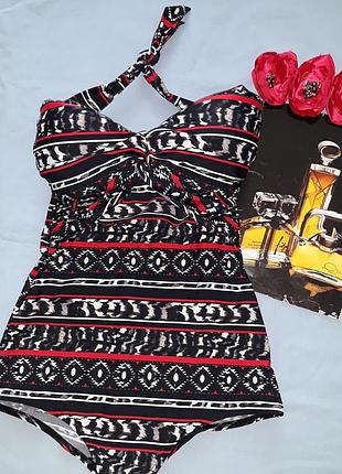 Купальник сдельный черный с утяжкой размер 46 / 12 бюст 75 е 34 e