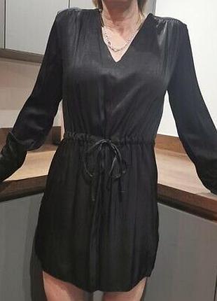 Атласное платье