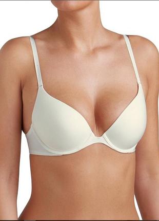 Білий бюстгальтер triumph 70-c -d