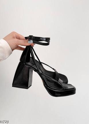 Женские туфли на каблуке черные,беж,белые
