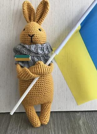 Іграшка кролик патріот