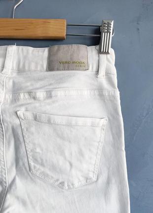 Женские белые джинсы vero moda4 фото