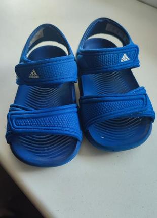 Босоніжки adidas для хлопчика1 фото