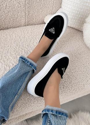 Женские лоферы, черный/белый, натуральная замша