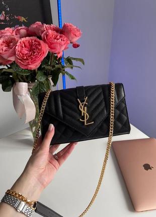 Сумка saint laurent leather envelope chain bag