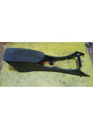 Підлокітник 8200111287 renault laguna 2