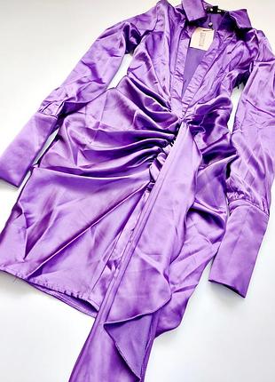 Невероятное атласное платье/платье с драпировкой