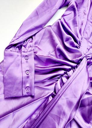 Невероятное атласное платье/платье с драпировкой