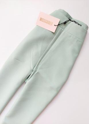 Легкие брюки, брюки с разрезами снизу мятного цвета6 фото