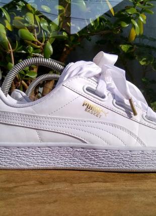 Кросівки снікерси puma basket heart patent women's shoes puma white 363073-02 40 р