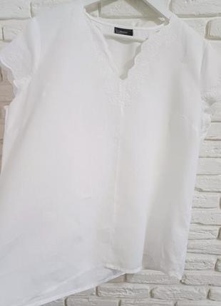 Белоснежная базовая блуза3 фото