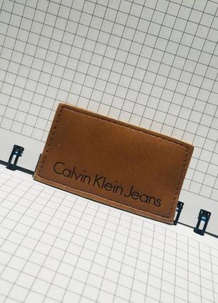 Оригинальная кожаная лейба calvin klein jeans1 фото