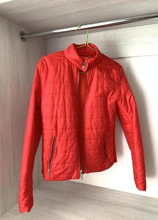 Червона куртка1 фото