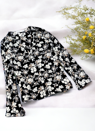 Красивая блуза на пуговицах zara цветы марокко вискоза1 фото