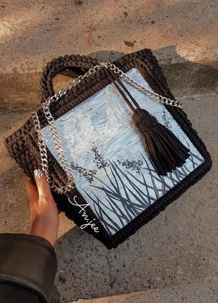 Вязаная сумка на каркасе.