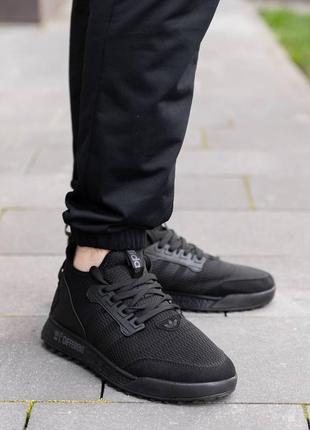 Р.40-44 кросівки adidas different black ad005