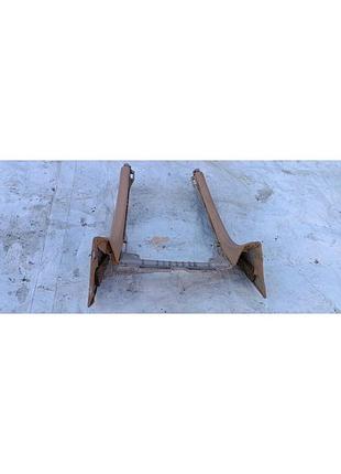 Кріплення підлокітника 58802-60170 toyota land cruiser
