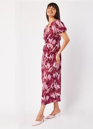 Красивое платье blackberry