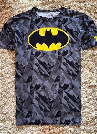 Футболка under armour batman