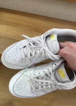 Кроссовки nike dunk low valentine's day yellow heart4 фото