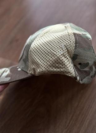 Бейсболки , кепки ( каратель)