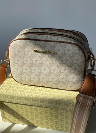 Сумка michael kors camera bag ivory1 фото