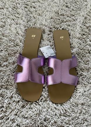 Стильные шлепанцы «h&amp;m»