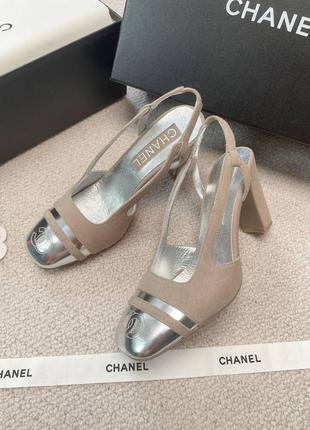 Туфли босоножки в стиле chanel серебряные беж кожа1 фото