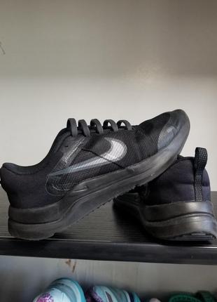 Nike 2