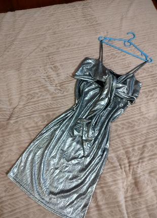 Эксклюзивное нарядное платье boohoo