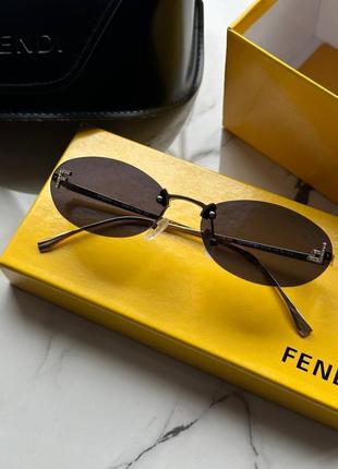 Стильні окуляри fendi у наявності5 фото