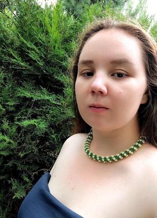 Кольє-джгут 'ромашка' легке прикраси подарунок мамі зелене кольє весняне кольє з бісеру9 фото