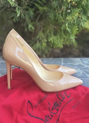 Лаковые туфли christian louboutin