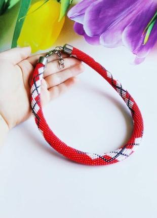 Жгут-колье красное ожерелье  из бисера подарок женщине бисерное колье