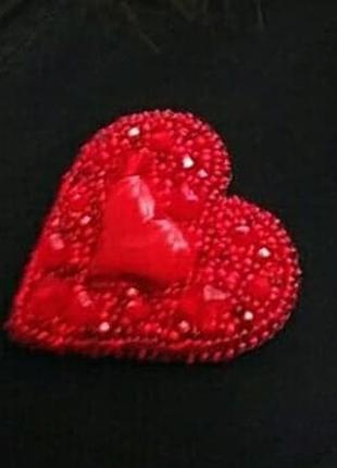 Брошь сердце красная подарок девушке брошь из бисера4 фото