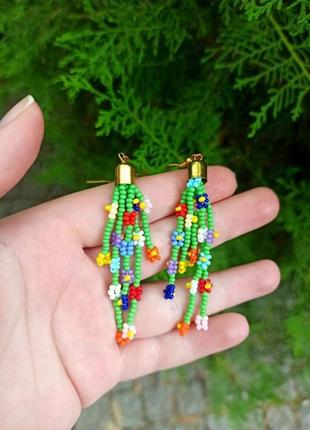 Разноцветные серьги, трендовые ромашки из бисера подарок девушке