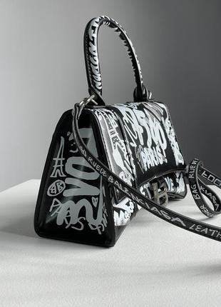 Сумка balenciaga hourglass small handbag graffiti in black