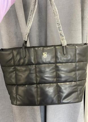 Стильна сумка-шопер victoria's secret quilted tote bag black2 фото