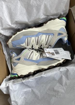 Новые белые бежевые голубые кроссовки треккинговые adidas hyperturf adventure ozweego salomon air max3 фото