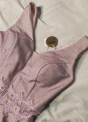 Вечернее платье нарядное