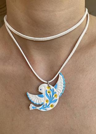 Невероятные чокеры с украинским мотивом