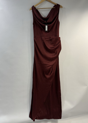 Бордовое платье миди нарядное без плеч шёлковое5 фото