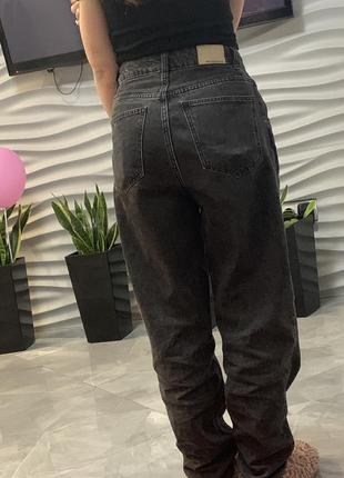 Джинси mom