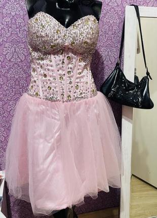 Платье праздничное