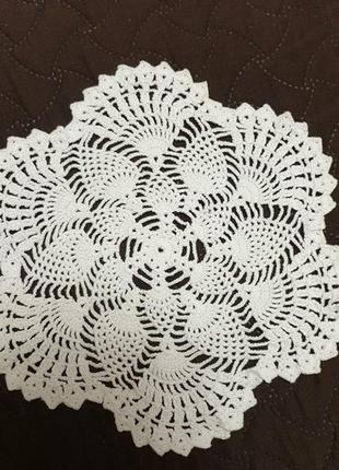 В'язана серветка 22 см вінтаж