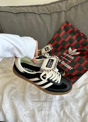 Кроссовки adidas